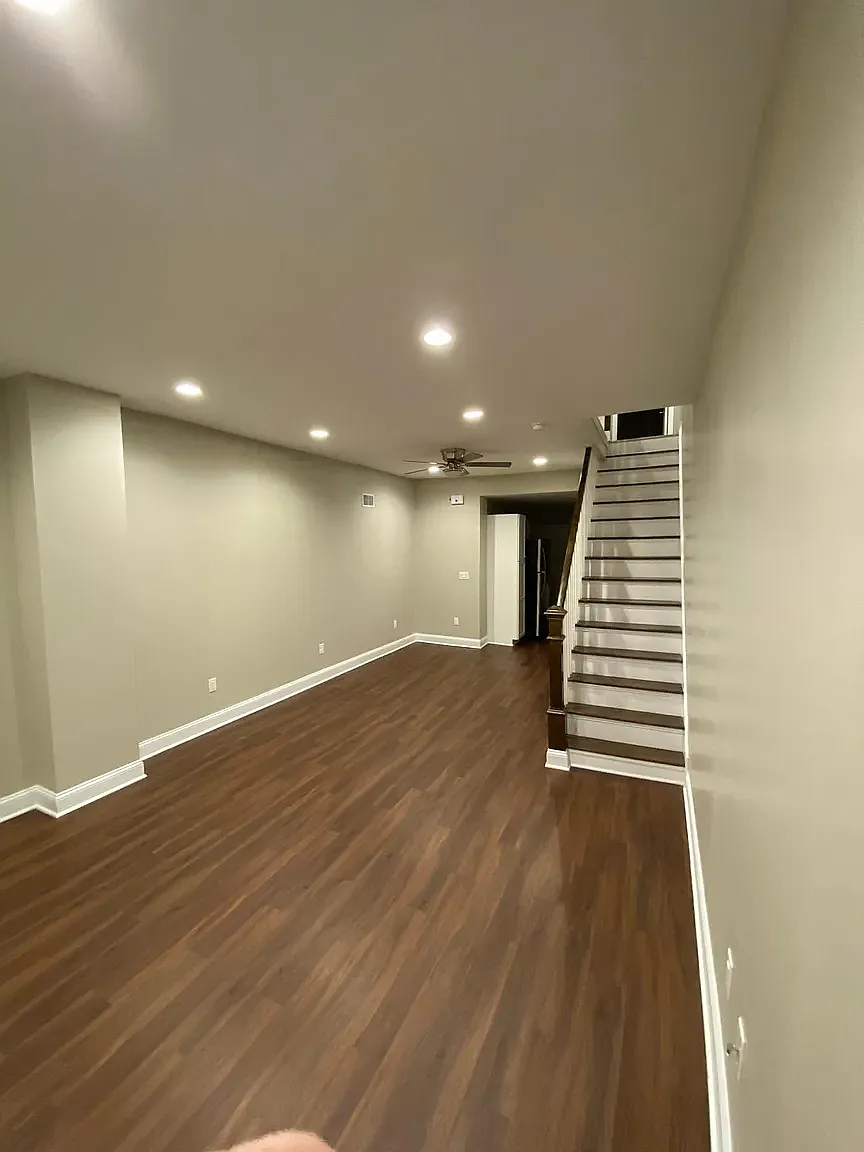 2 bed, 942 sqft, $1,650 — Photo 1