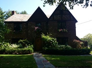 55 Shaw Rd, Brookline, MA 02467