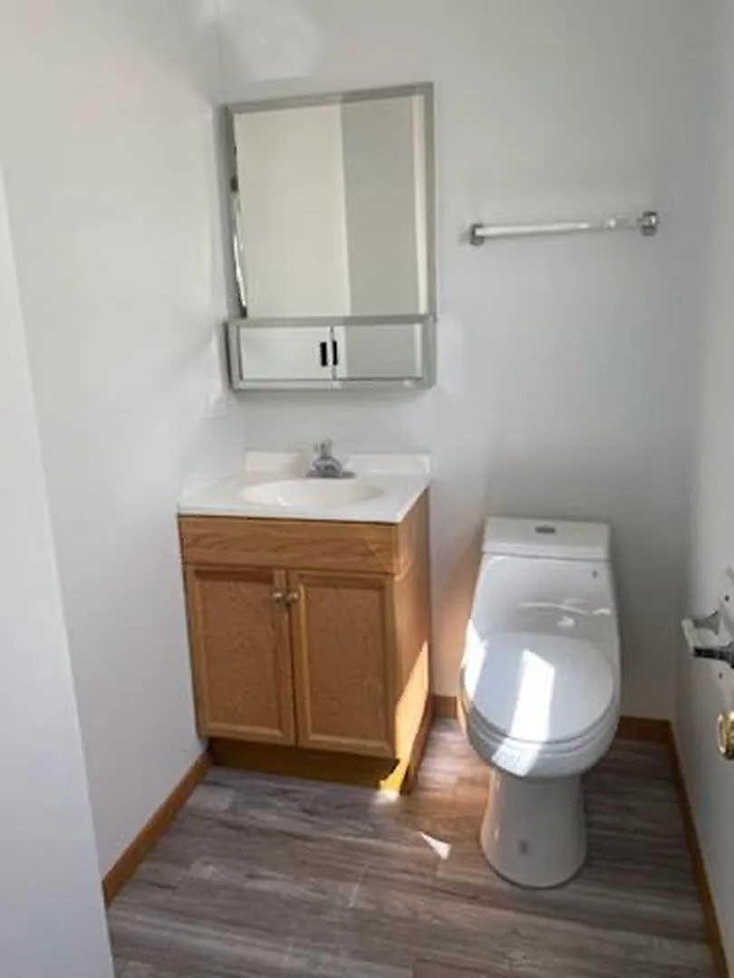 3 bed, 1.5 bath, 1350 sqft, $1,795 — Photo 1