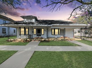 820 6th St, Rosenberg, TX 77471