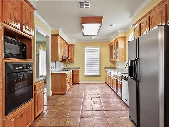 3rd image of 4111 E Jevon Ln