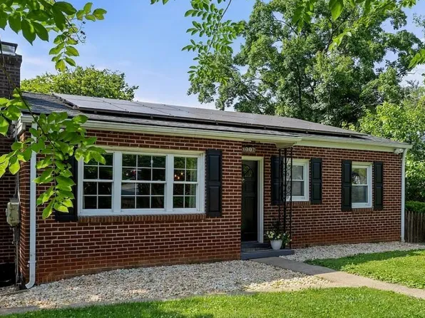 1007 Saint Charles Ave, Charlottesville, VA 22901