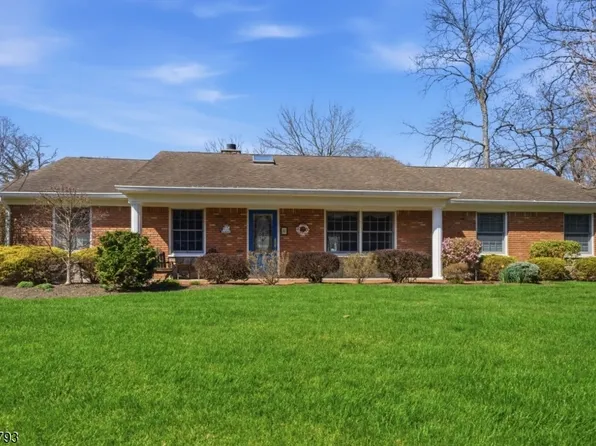 11 Dells Dr, Denville Twp., NJ 07834