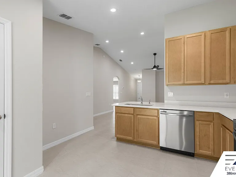 14 Llovera Pl #B — Photo 13