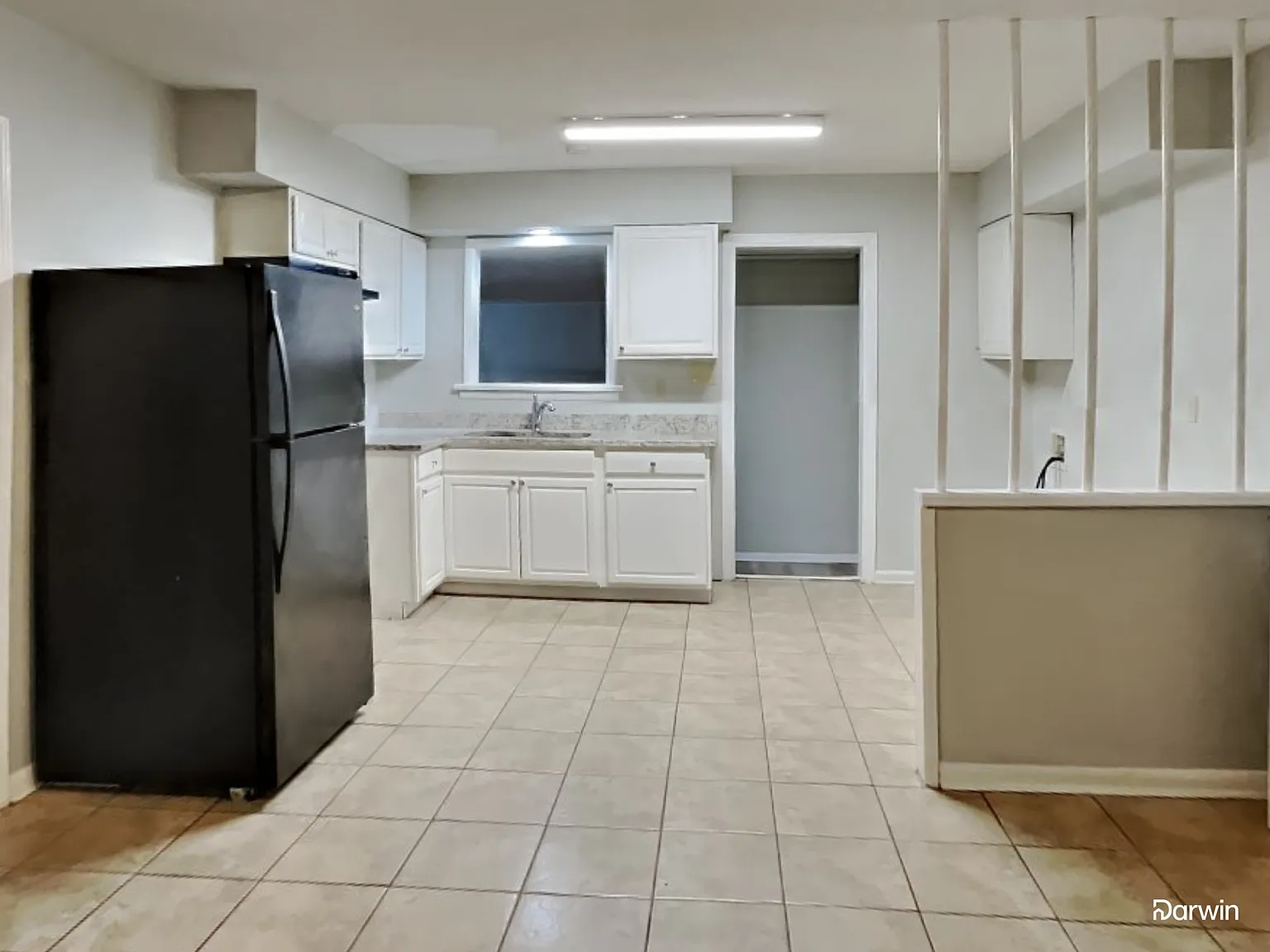 4 bed, 1.5 bath, 2076 sqft, $1,350 — Photo 2