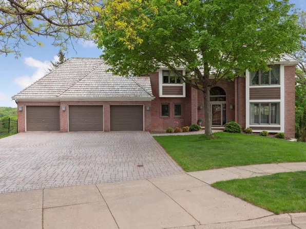 9629 Wyoming Cir, Bloomington, MN 55438