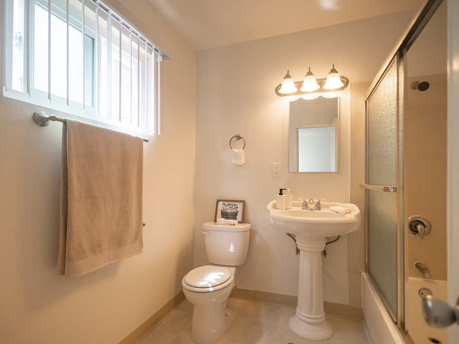 1 bed, $1,930 — Photo 2