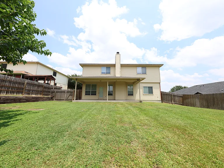 2203 Ryan Dr — Photo 32