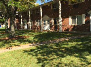 5821 Williamsburg Dr, Lorain, OH 44053
