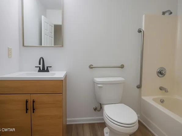 24 S Twiddy Ln, Alamo, TN 38001