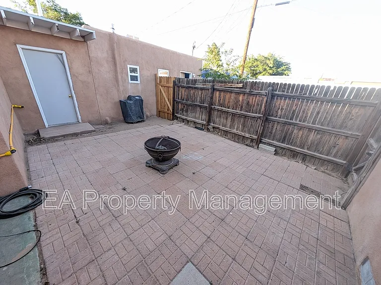 212 65th St NW — Photo 10