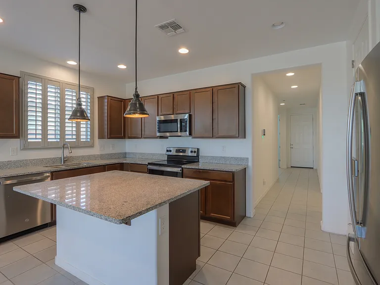 832 S Strahan Pl — Photo 11