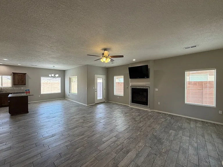 860 Firewheel Loop SW — Photo 38