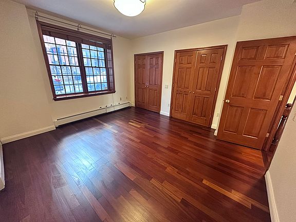 3rd image of 151 Carroll St APT 1B