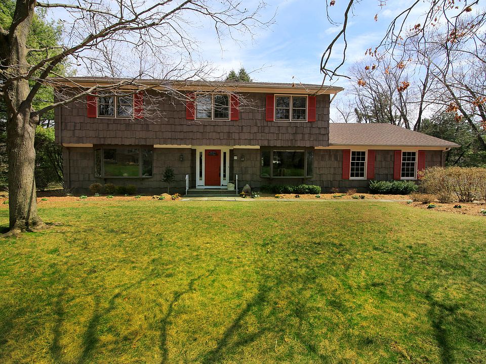 1st image of 48 Somerset Dr