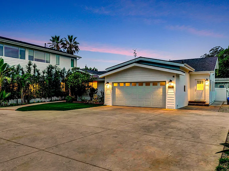 5817 Ranchito Ave — Photo 118