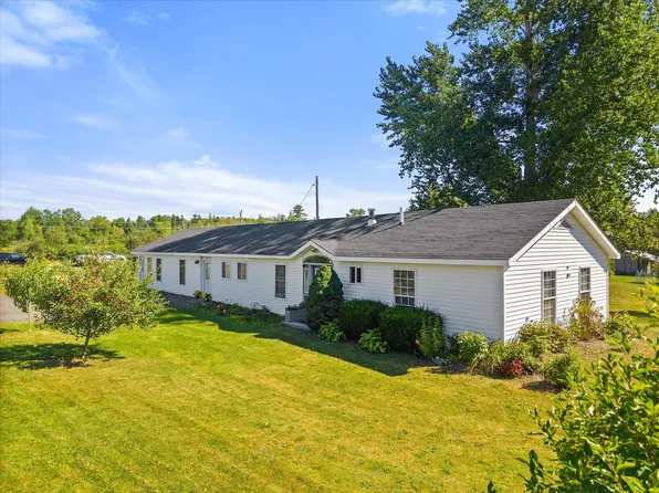 74 Tate, Corinth, ME 04427