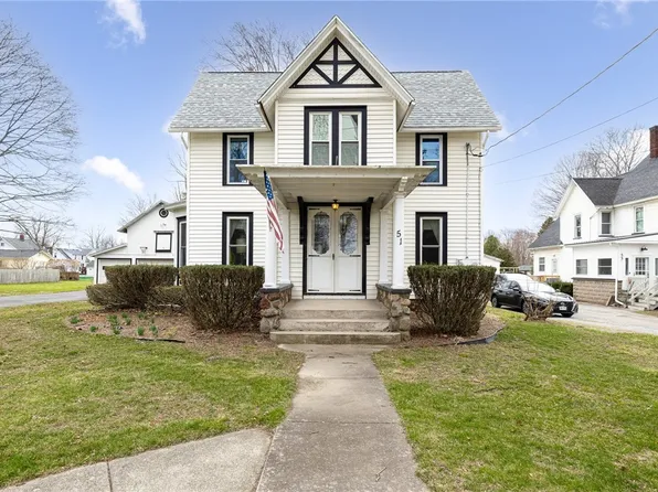 51 W Buffalo St, Churchville, NY 14428