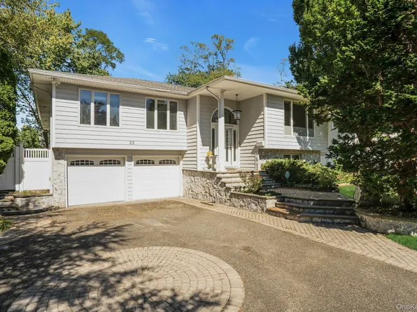 33 Pittoni Drive, Commack, NY 11725