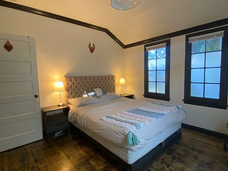 6537 Lexington Ave — Photo 41