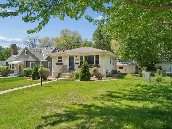 2723 McNair Dr N, Minneapolis, MN 55422