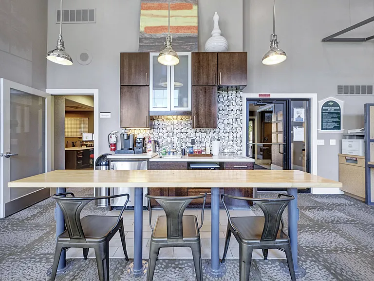 Summit Riverside — Photo 13