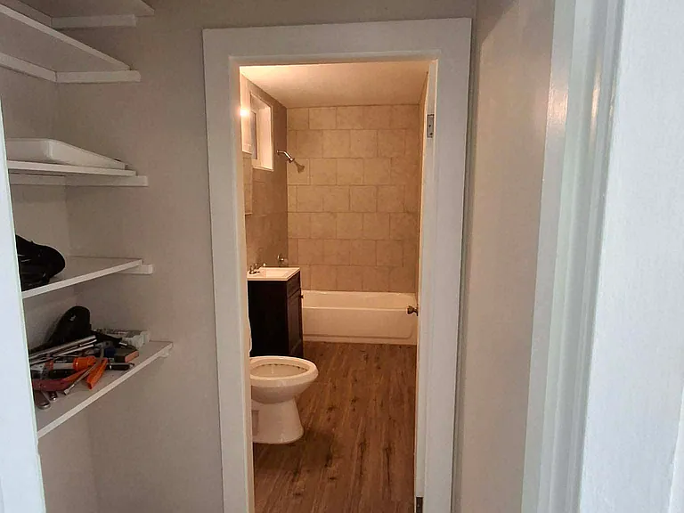 545 Central Ave #A — Photo 4