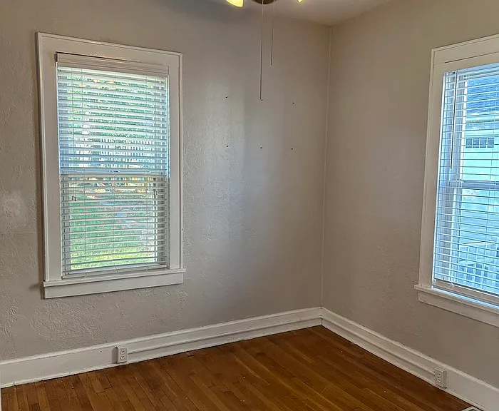 1722 W Woodbine Ave — Photo 12