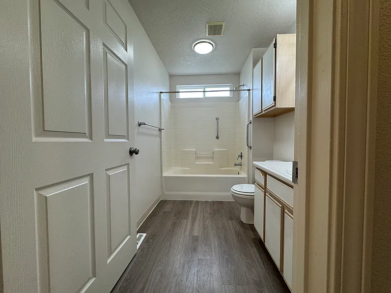 4343 W Rose Hill St #4301-202 — Photo 13