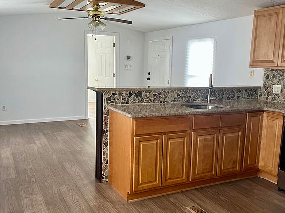 5th image of 58 Ron Road