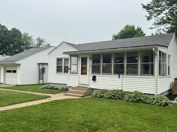 901 N Knox St, Princeton, IL 61356
