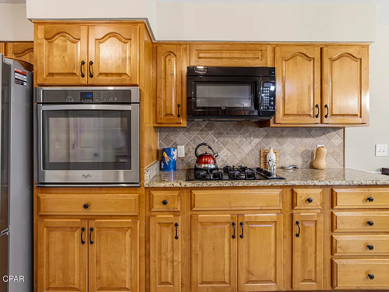 855 Mande Ct — Photo 18