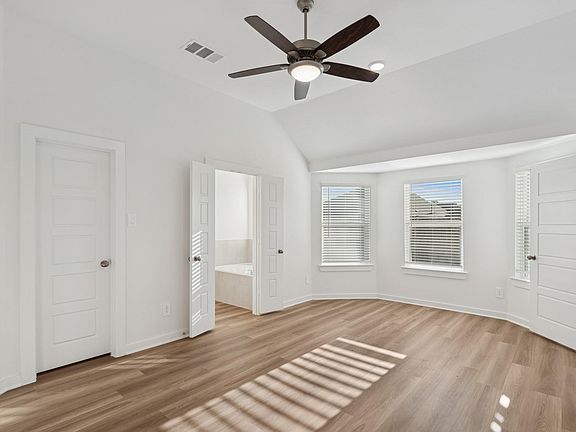 4th image of 17133 Pinewood Branch Dr