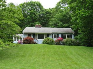 1034 Clintonville Rd, Wallingford, CT 06492