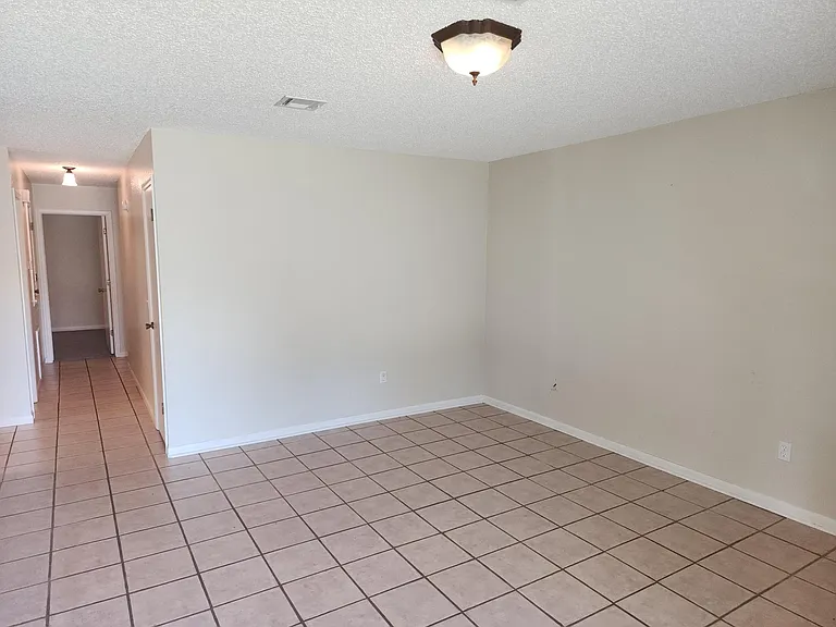 14371 NE 5th St — Photo 15