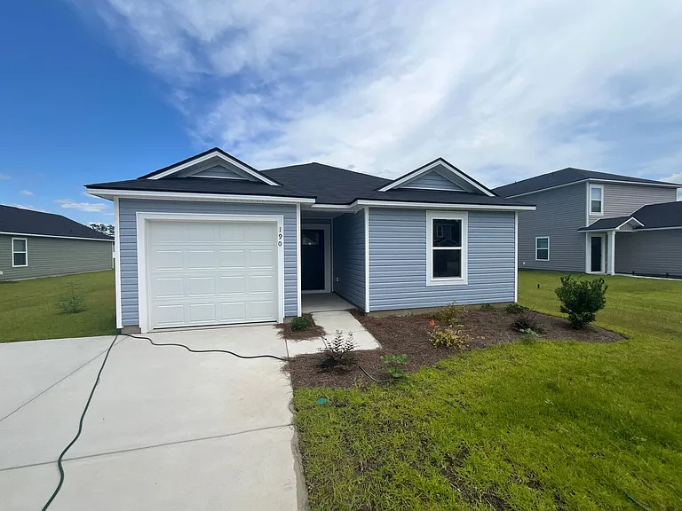 190 Birchwood Dr — Photo 2