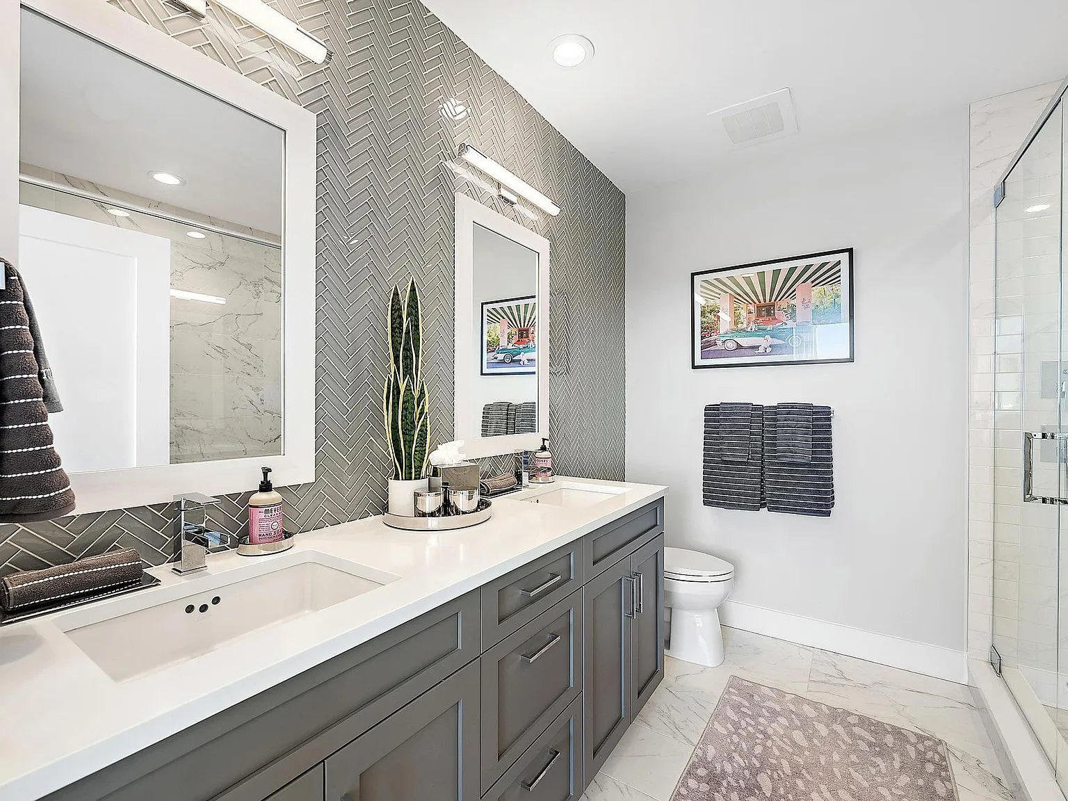 2 bed, 2.0 bath, 1120 sqft, $8,000 — Photo 4