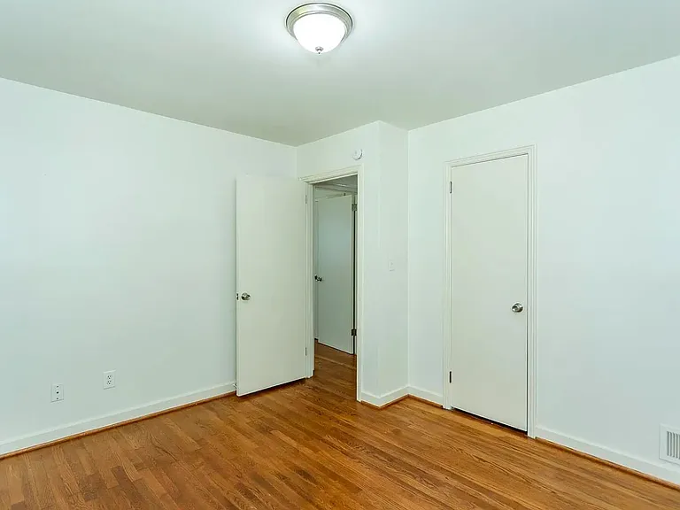 1152 Dogwood Ln — Photo 1