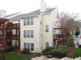 9963 Oakton Terrace Rd, Oakton, VA 22124