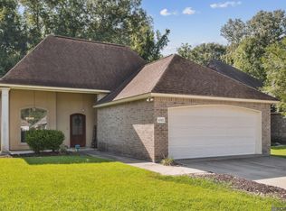 6342 Surrey Ln, Zachary, LA 70791