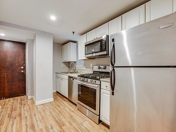 2nd image of 121 Garrison Ave APT B1