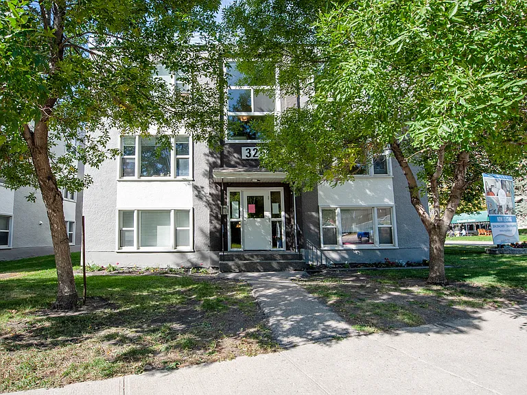 325 Enfield Cres #2 — Photo 22