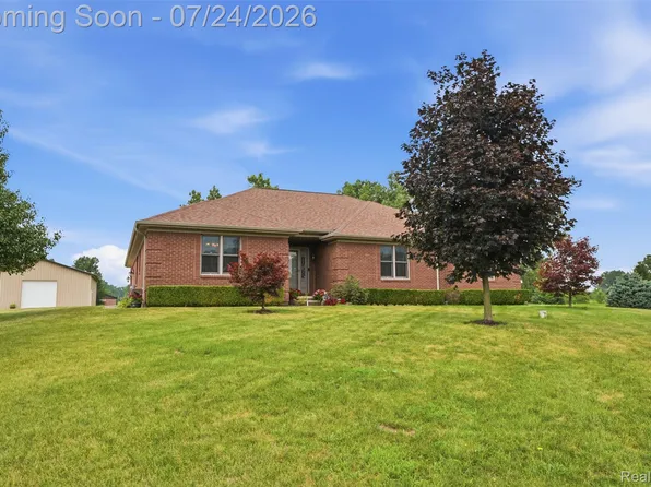 29 Mile Rd, Ray, MI 48096