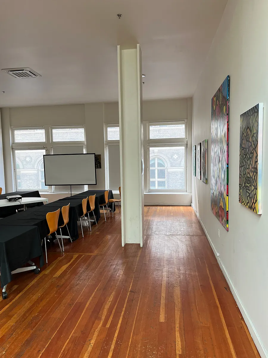 Building Photo - 272-274 E 14th St #301