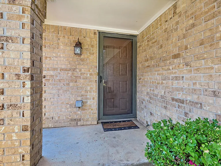 5137 Shoregate Dr — Photo 23