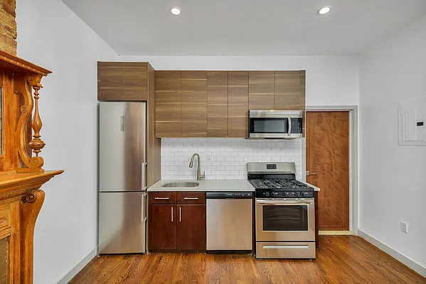 Rented by Brooklyn Rentals NYC | media 9