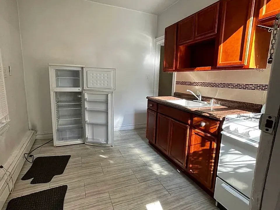 3042 Brighton First Pl #1