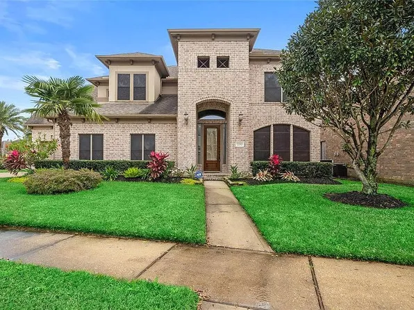 2253 Lake Cove Way, Seabrook, TX 77586