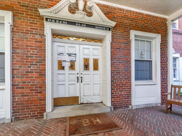 8449 168th St APT 4S