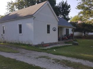 708 William St, Effingham, KS 66023